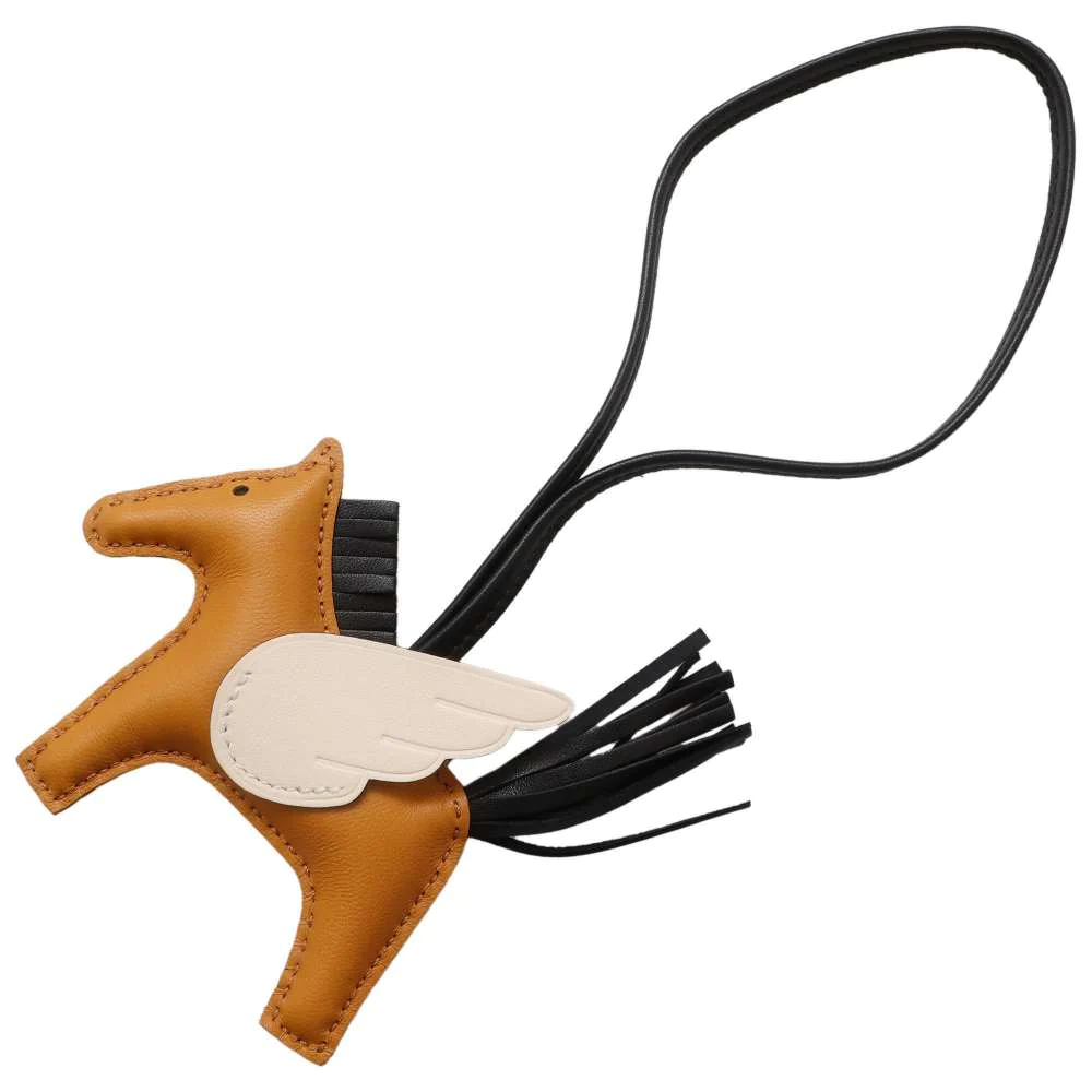 HERMES Rodeo Pegasus Size PM Chai/Nata/Black Lambskin